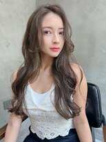 LIBERTE  大人かわいい透明感ベージュ