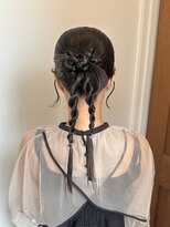 ウユ(uyu)&nbsp;タイトな艶ヘアセット