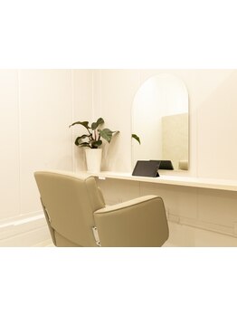 人目を気にせずに過ごせる半個室で自分へのご褒美になるあなただけの特別な時間を♪