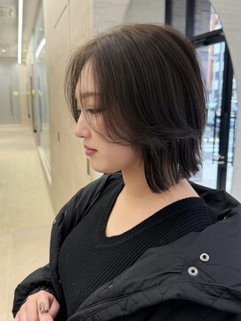 パルス ヨコハマ(PULSE yokohama) 切りっぱなしレイヤーボブ顔周りカット毛流れ