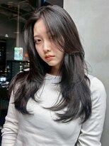 シオン(shion) ロングダークアッシュ韓国ヘア顔周りレイヤー_F31415