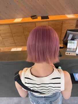 クルムバイルチア(Kulm by Luccica) 【kulmbyLuccica kiyoka】切りっぱなしボブ×ハイトーンカラー