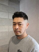 ワンワンオー バーバーショップ コンチネンタル(@110 BARBER SHOP continental)&nbsp;サイドパートラフショートスキンフェード