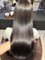 ツインエイトプラス(Twin eight plus+)&nbsp;加工無しでこのツヤが叶う髪質再生するバイカルテトリートメント
