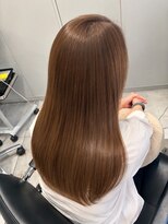 フィゼル 梅田茶屋町(fizelle)&nbsp;透明感あふれる上品なツヤ髪グレージュ