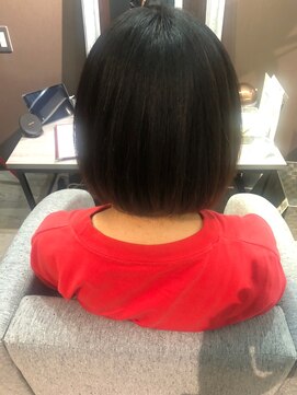 レヴォンス(Revonce) ボブ+縮毛矯正