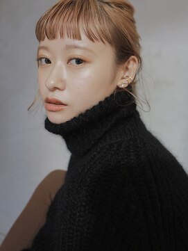 シアン(SYAN) オン眉×ベージュカラー