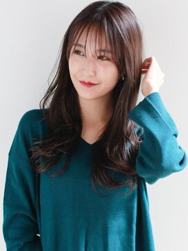 クィーンズガーデンバイケーツーギンザ(QUEEN’S GARDEN by K two GINZA) [K-two銀座]ワイドシースルーバングで小顔ヘア