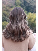 ビアージュ(Viage)&nbsp;#コントラストハイライト #ハイライト #ケアブリーチ #シルバー