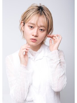 イル(ill) 大須 ショート ベージュ ウルフ