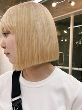 トゥジュー(Toujours)&nbsp;パツっとbob×blonde