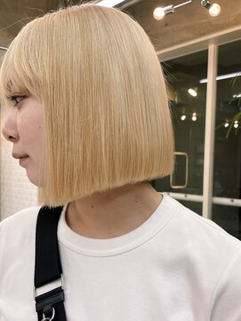 トゥジュー(Toujours) パツっとbob×blonde