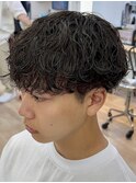 波巻きスパイラルパーマメンズマッシュツーブロックメンズパーマ