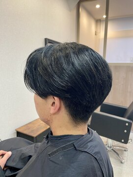 ニーラ バイ ニライカナイ 八幡宿店(Neela By Nirai Kanai) メンズ/アッシュブラック/センターパート/マッシュパーマ