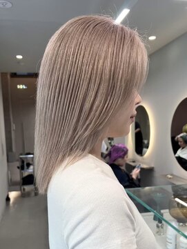 ソル ジングウマエ(SOL JINGUMAE) ミルクティーベージュローライトインナーカラーハイライト