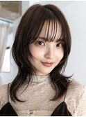 レイヤーカットハッシュカット顔まわりミディアムロング