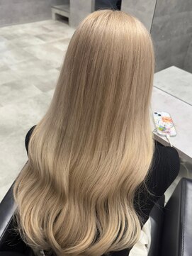 ルイス(L'wis) ハイトーンブロンドミルクティベージュ