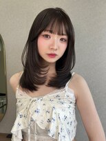 ボタン ハカタ(VOTAN hakata)&nbsp;【前田七音】ミディアムレイヤー/グレージュ/透明感カラー