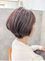 イル(iru)&nbsp;白髪ぼかしハイライト×ショート