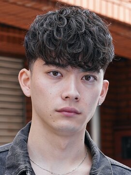 フィフス 栄(fifth) 栄スペインカールツイストパーマフェードフリンジカットフェード