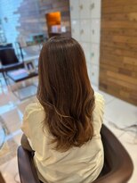 ロハスバイケンジ(LOHAS by KENJE)&nbsp;朝のセットが楽になる♪低め×ゆるめのコテ巻き風パーマ