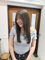 ユエ(Yue)&nbsp;mintbeige×layercut