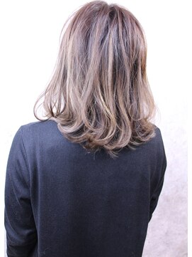 キャアリー(Caary) 福山市 人気 グラデーションカラー バレイヤージュCaary