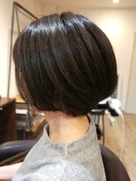 ハロ(HALO) 前上がりショート