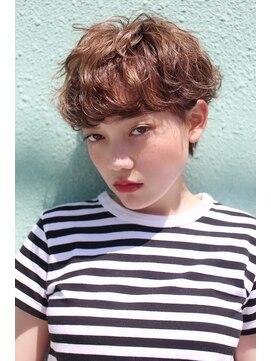 ミンナノポリシー(MIN NANO//POLICY) 【SORA/学芸大学】大人可愛い毛先パーマ小顔ショート