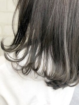 ジーナ 新宿(Zina) 【Zina　新宿】イメチェン毛先パーマ耳かけ×フォギーベージュ