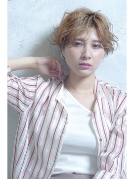 クシュ 所沢西口プロぺ通り(kusyu... ) ペールベージュセクションカラーグラデーションカラー外ハネボブ