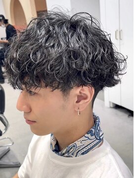 ウェイビーエフティフィフス 横浜西口(WAVEY ft.fifth) 波巻きスパイラルツイストスパイラルパーママッシュメンズヘア