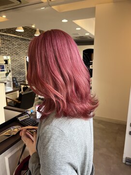 ユニ(Uni.) ピンクカラー