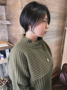トレヘアー(tRe hair) くびれショート　ブルーブラック