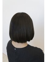 ビーヒアナウ N゜03 金沢駅西店(BE HERE NOW)&nbsp;大人小顔カーキーグレー×ナチュラルボブ×前下がりボブ20代30代