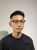 ミナミ(MINAMI)&nbsp;フェザーアップスキンフェードスタイル　国分寺