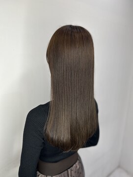 エスカーラ 表参道(THE ESCALA) ＠shino_ne197/シアーカラー/ベージュ/アッシュベージュ