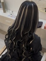 ラビス クローバー(Lovis clover)&nbsp;エクステでホワイトベージュハイライト♪あゆむ