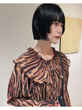 ユー(yew) 切りっぱなしボブ