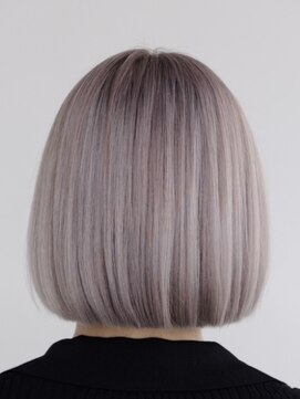 ミーム 原宿 表参道(meme) *切れ毛98%cut!魚瀬おすすめ艶々ブリーチカラー