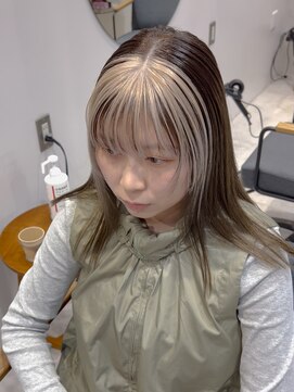 スタン 渋谷(Stam) 【個性派ハイトーン】ぱっつん前髪×白メッシュ