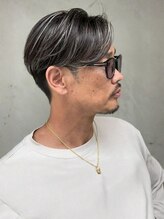 ブリーチ技術に自信アリ《ハイトーンカラー》周りと差をつけるデザインが人気！白髪ぼかしハイライトも◎