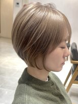 ビューイースト 亀戸 錦糸町(VIEW EAST)&nbsp;ハイトーンショート/白髪ぼかし/ミルクティーベージュ