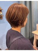大人ショートボブ×白髪ぼかしハイライト