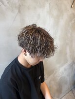 ヘアーリゾートレガロ 八尾店(Hair Resort regalo)&nbsp;八尾／ハイライトで魅せるウェーブマッシュ
