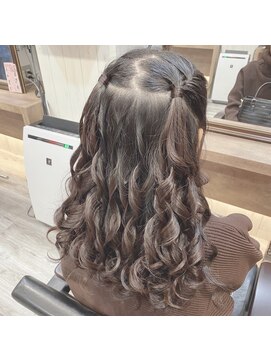 ヘアセット アリエス 新宿駅前店(aries) ハーフツイン