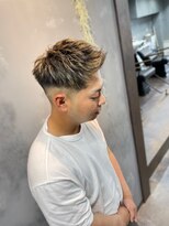 ワールドシップコウベ(WORLD SHIP KOBE)&nbsp;フェードカット金メッシュ