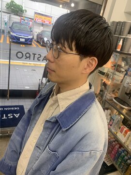 アストロ デザイン オブ ヘアー(ASTRO design of hair) 黒髮/ツーブロックマッシュ/束感/波巻き/高田馬場/バンドマン/男