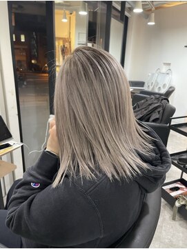 ラフ 難波店(LAFF) #黒髪#ボブルフ#ネビージュ#小顔#ワンレン