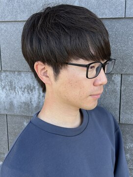 ヒュイル バイ ニアウ(Hwyl by Niau) メンズマッシュセンターパートスパイラルパーマニュアンスパーマ